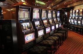 ratu118 slot online ratusan game RTP tinggi jackpot progresif terbaik Indonesia